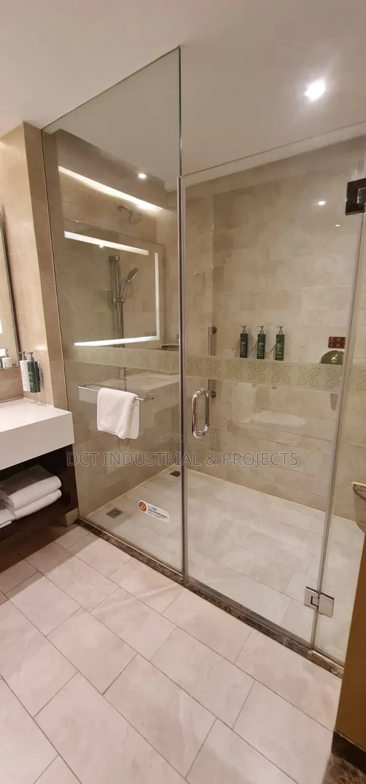 Hotel Rooms Shower Glass Cubicle Installation Company