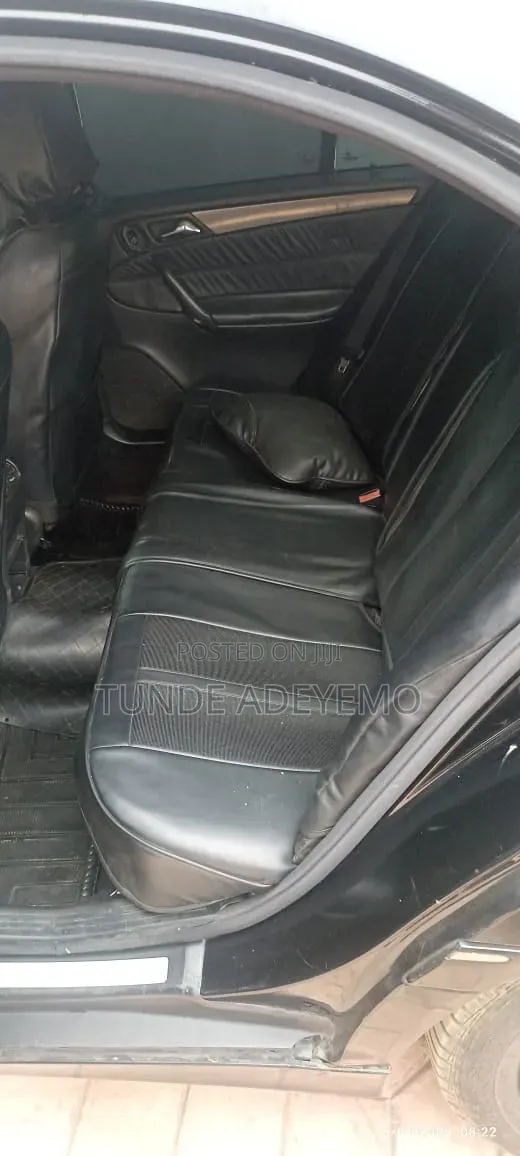 Mercedes-Benz C320 2005 Black