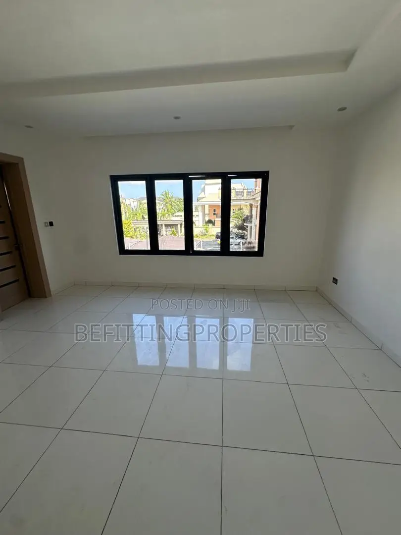 5bdrm Duplex in Parkview Estate for rent