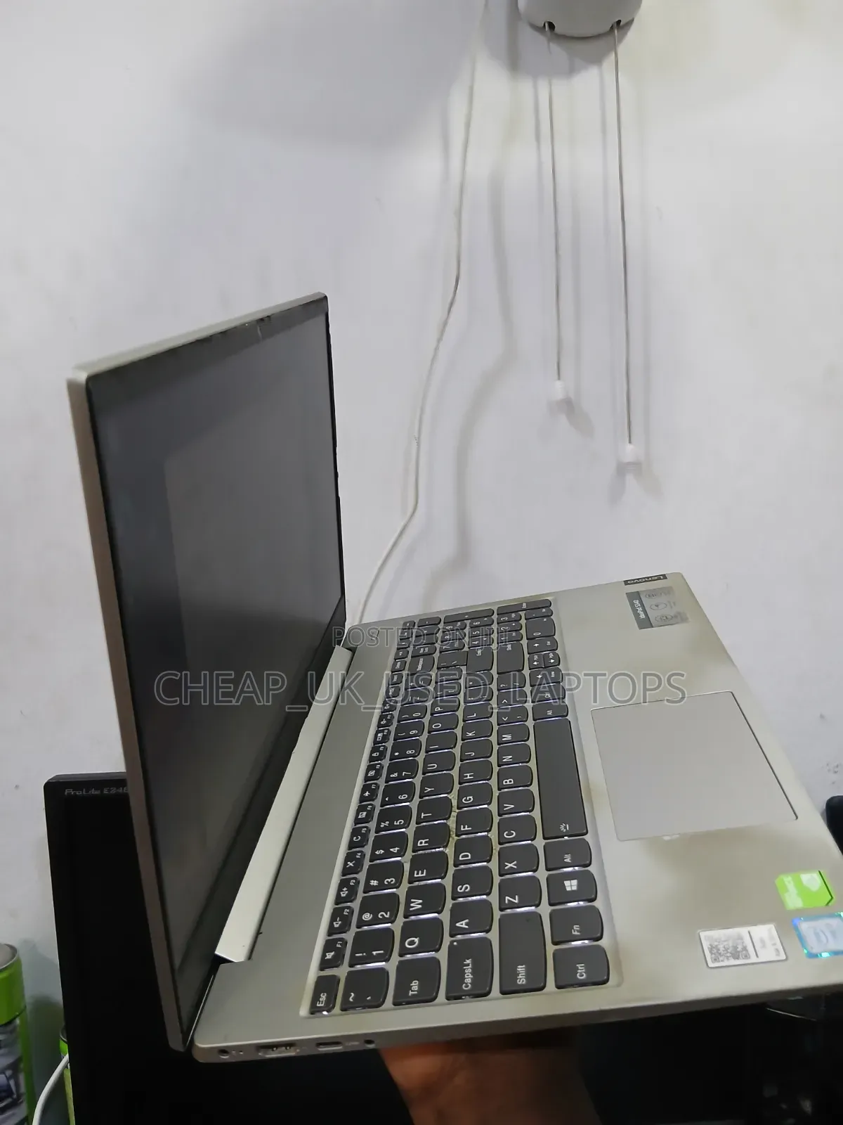 Laptop Lenovo IdeaPad S340 8GB Intel Core i7 SSD 256GB