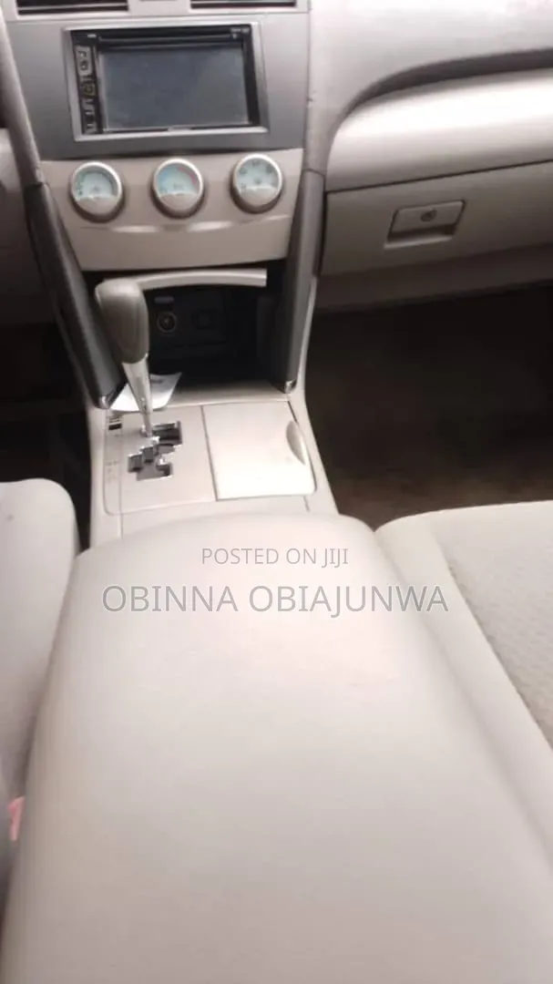 Toyota Camry 2009 Red