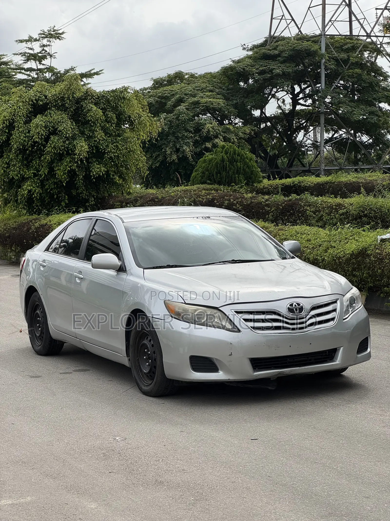 Toyota Camry LE 4dr Sedan (2.5L 4cyl 6AM) 2010 Silver