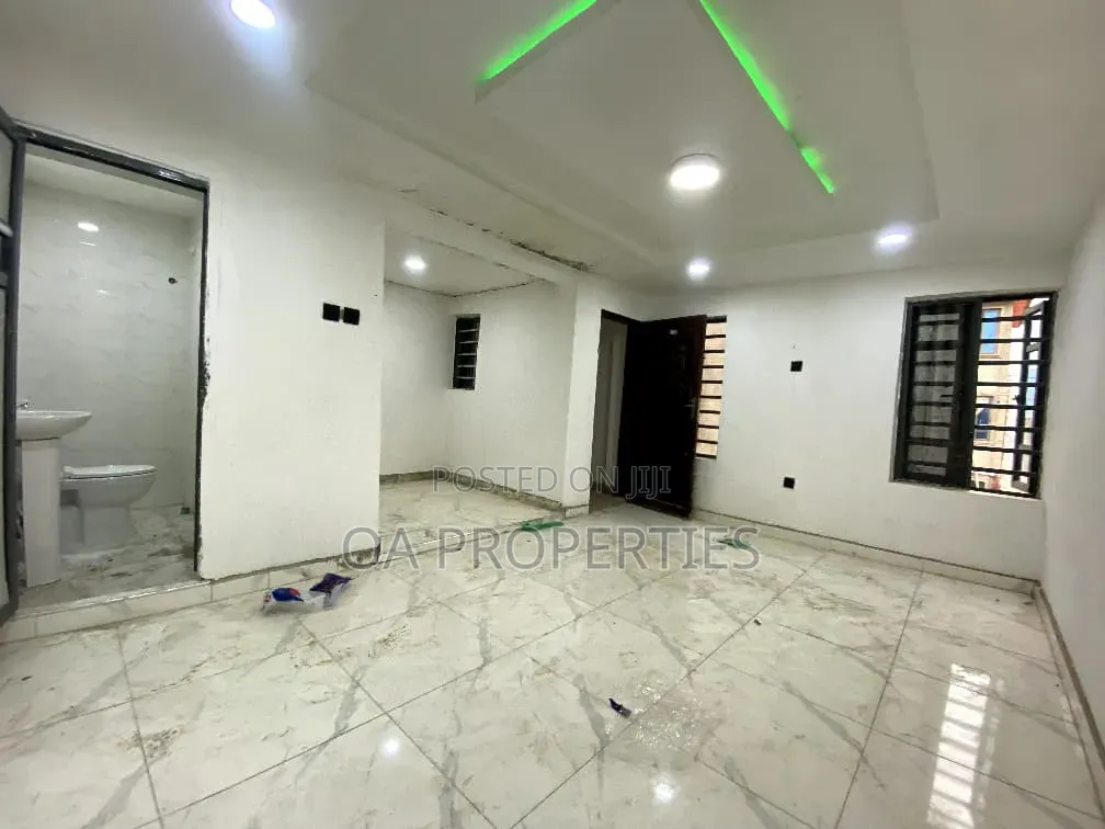 Studio Apartment in Agbowo Ui Axis, Bodija for rent