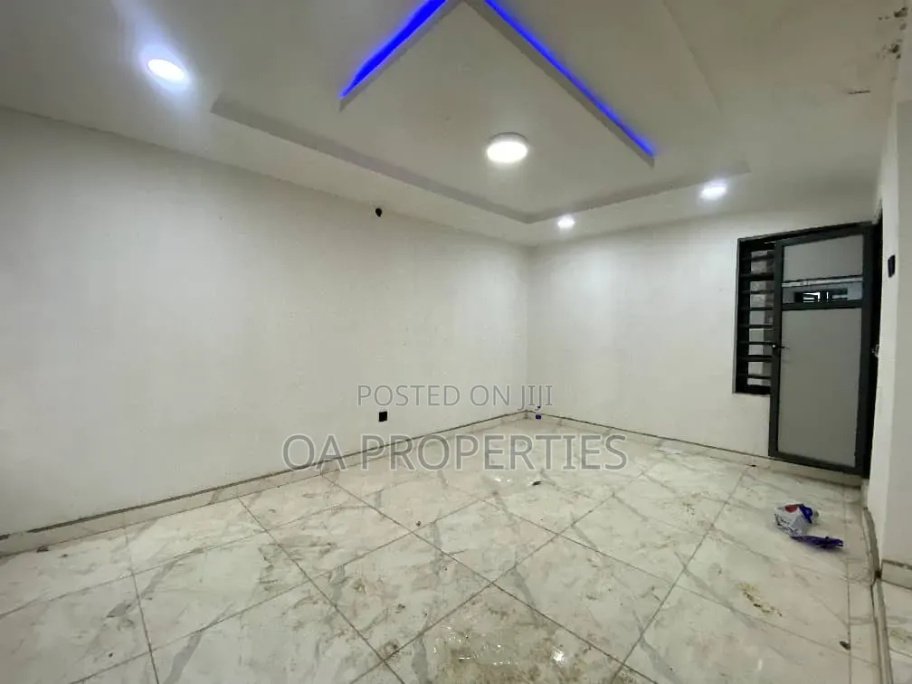 Studio Apartment in Agbowo Ui Axis, Bodija for rent