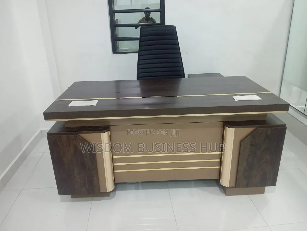 Modern CEO Office Desk (1.6m)