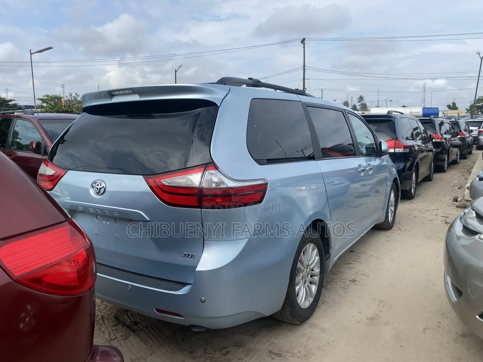Toyota Sienna XLE 8-Passenger 4dr Minivan (3.5L 6cyl 6A) 2015 Blue