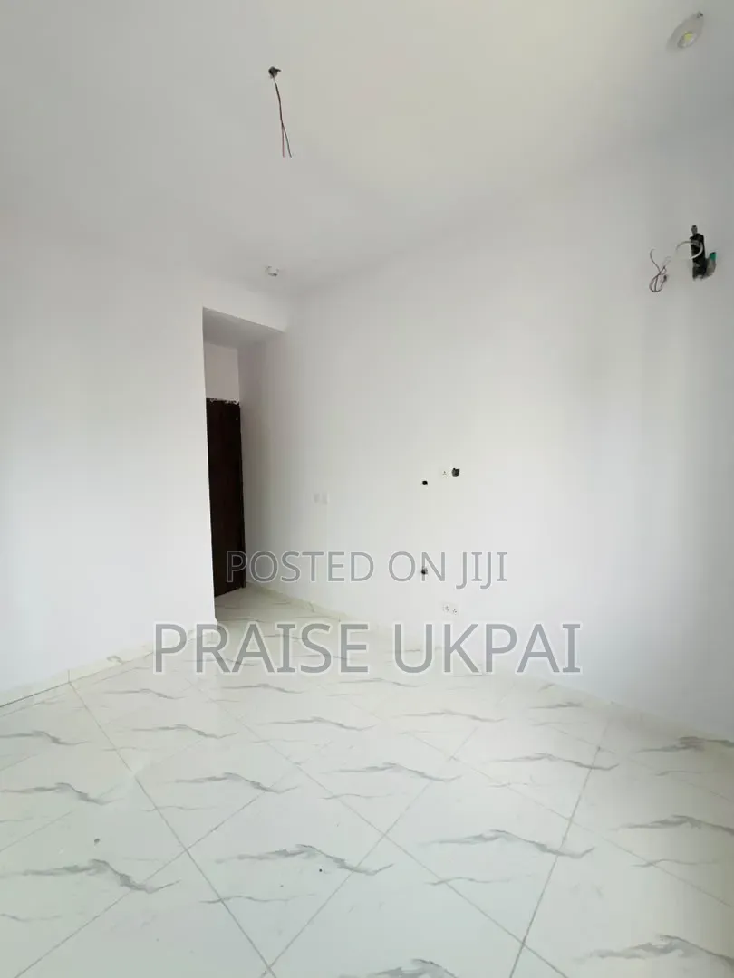 Furnished 2bdrm Apartment in Ikate for sale