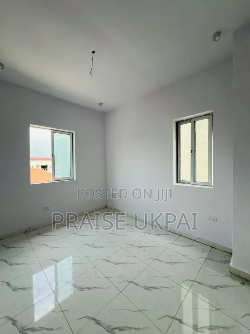 Furnished 2bdrm Apartment in Ikate for sale