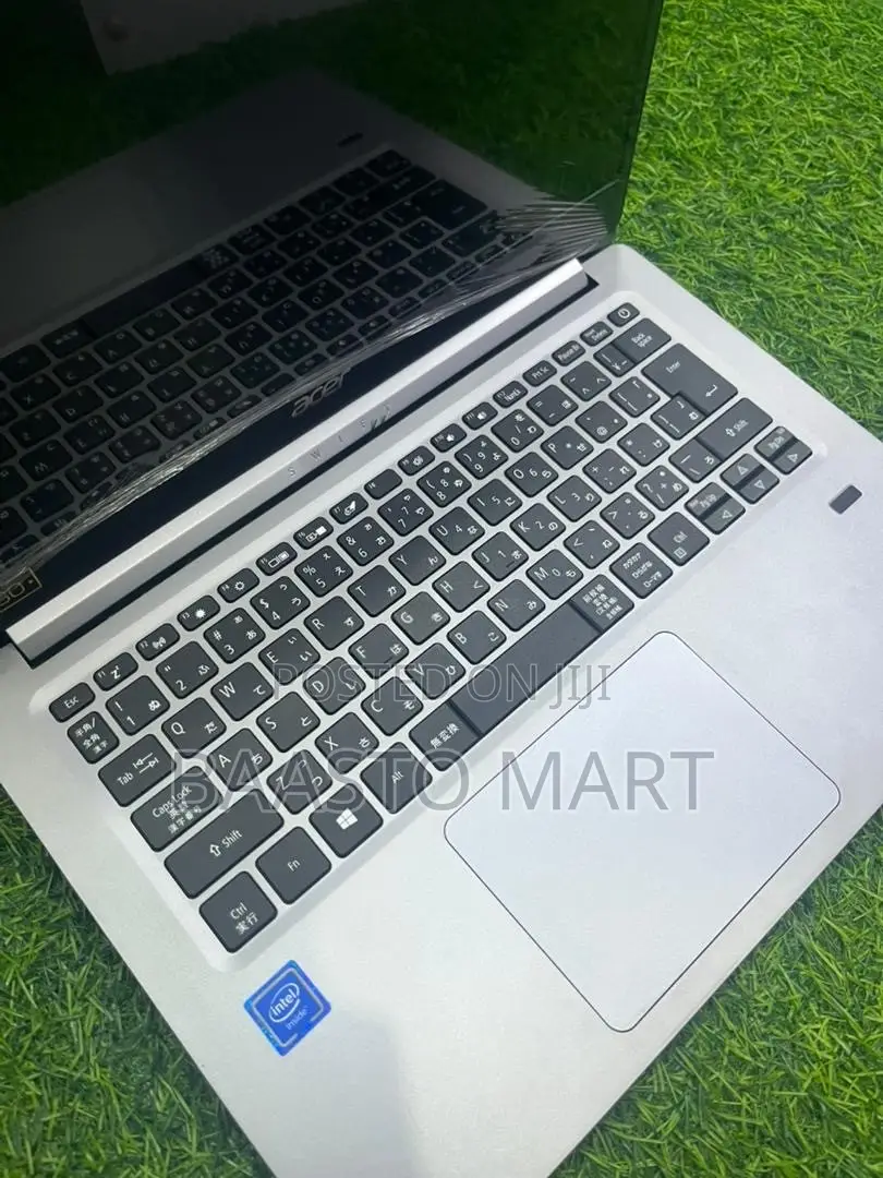 Laptop Acer Swift 4GB Intel SSD 128GB