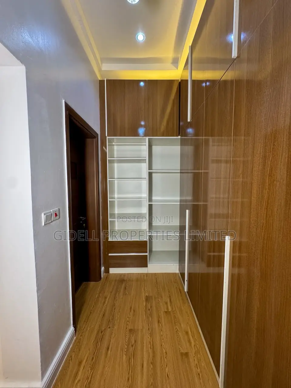 Furnished 3bdrm Apartment in Jahi for rent