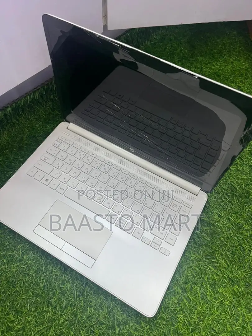 Laptop HP 14-dq1025cl 4GB AMD A4 SSD 128GB