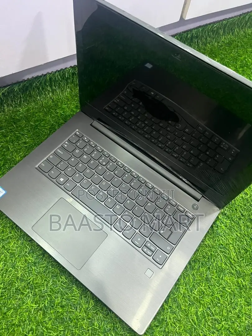 Laptop Lenovo IdeaPad 130 4GB Intel Core i5 SSD 128GB