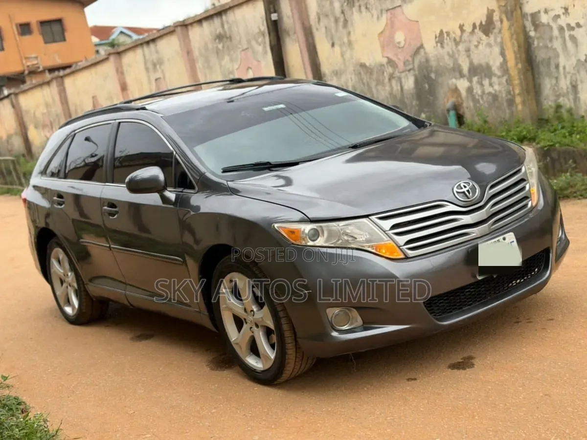 Toyota Venza 2011 Gray