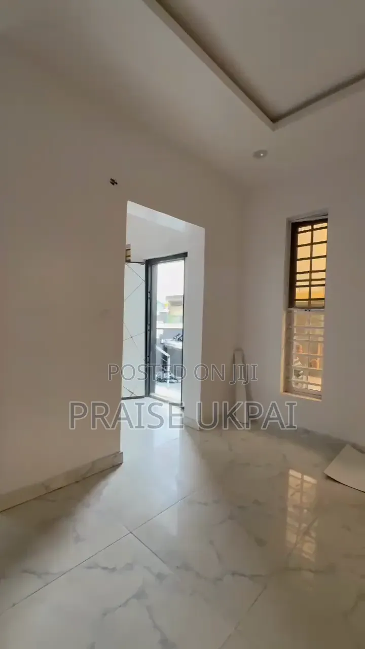 Furnished Studio Apartment in Lekki County, Ikota for rent