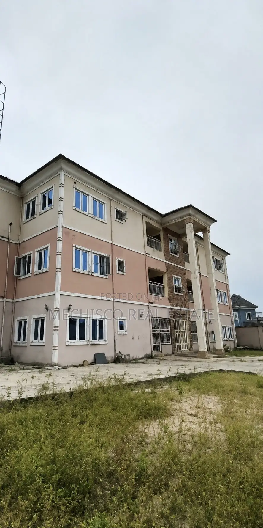 2bdrm Block of Flats in Obio-Akpor for sale