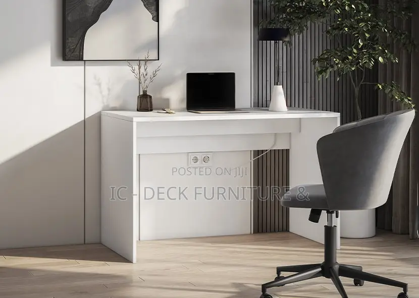 DSK24 Nevy Design Study, Computer Desk