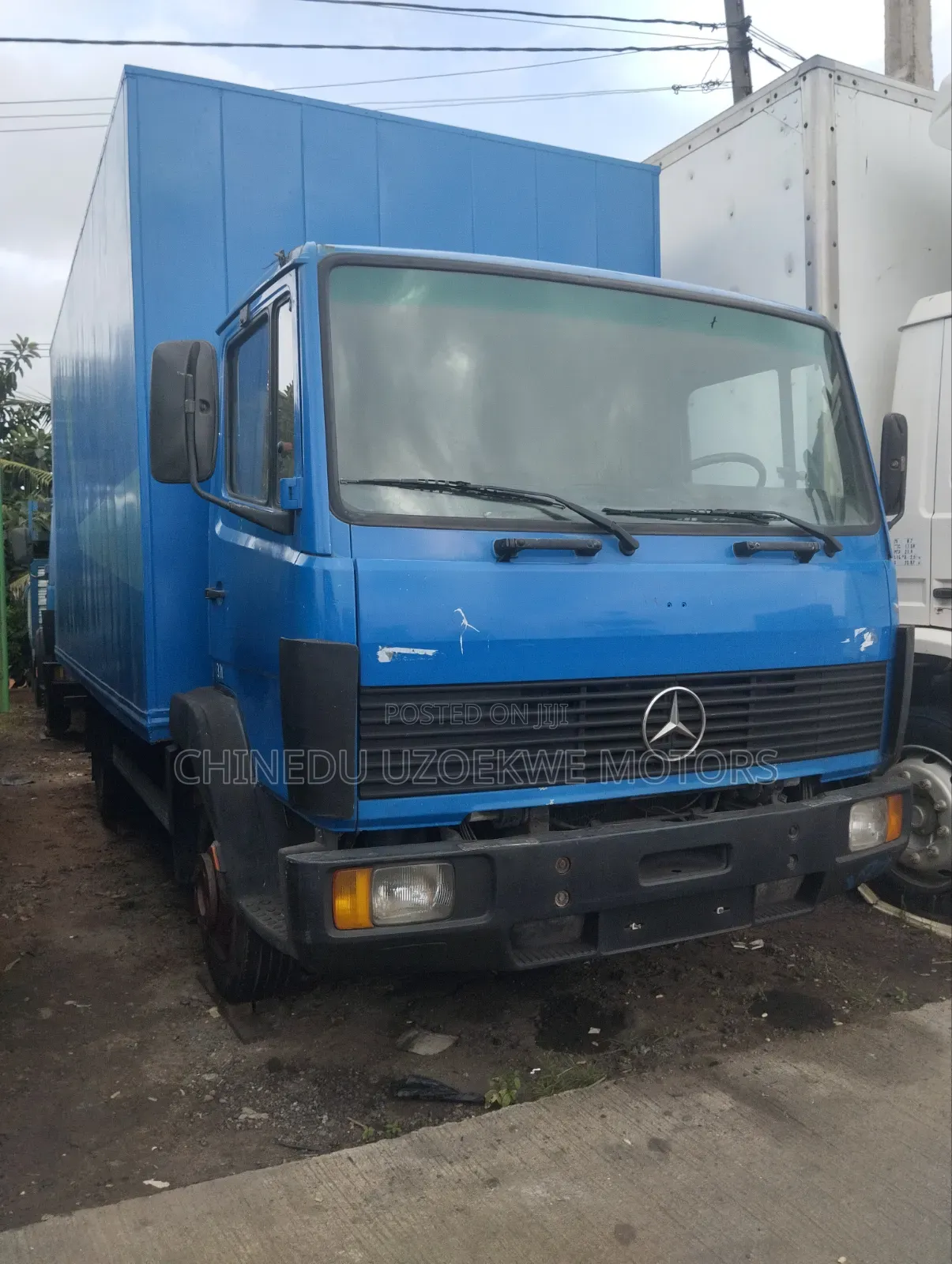 Mercedes Truck Container Body 814