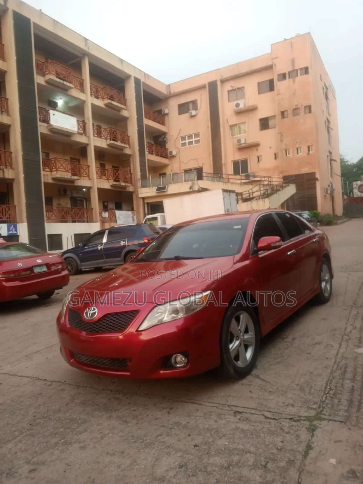 Toyota Camry SE 4dr Sedan (2.5L 4cyl 6A) 2011 Red