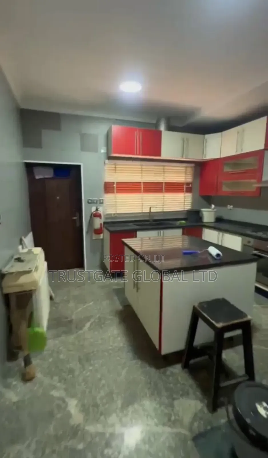 3bdrm Townhouse / Terrace in Wuye for rent