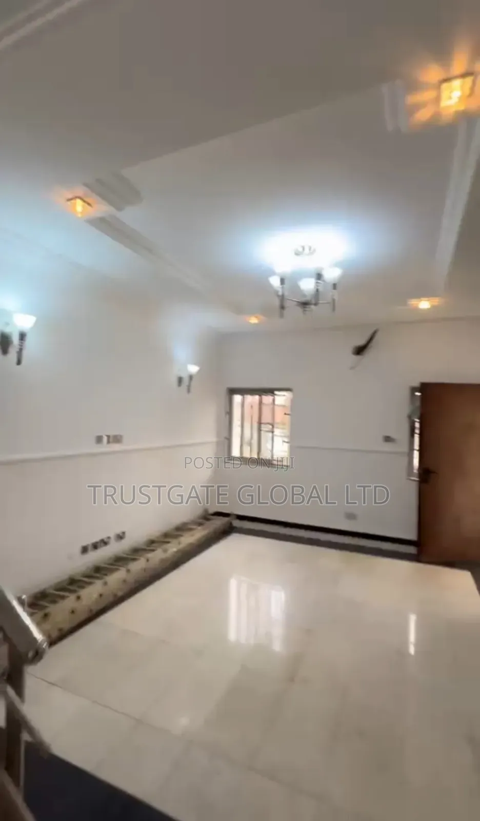 3bdrm Townhouse / Terrace in Wuye for rent