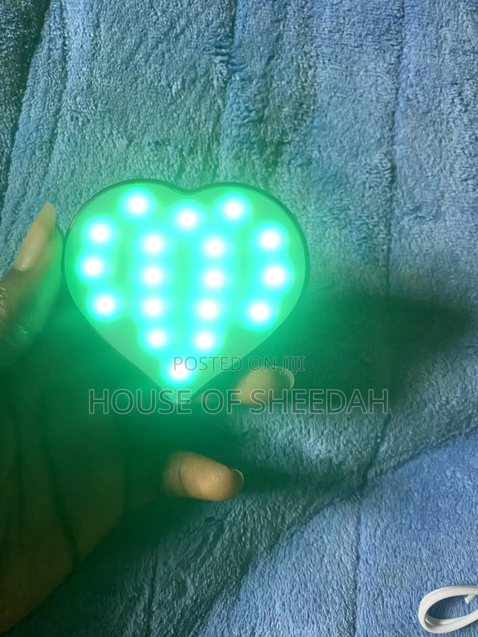 Heart-Shaped Clip-on LED Selfie Light, (Rgb)