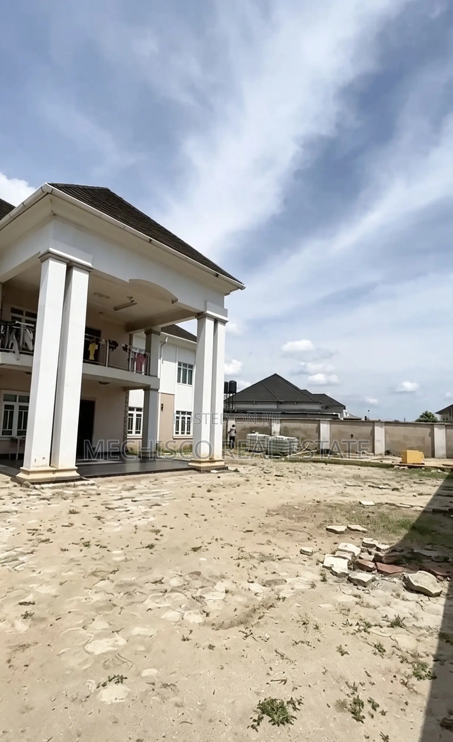 6bdrm Duplex in Rukpokwu for sale