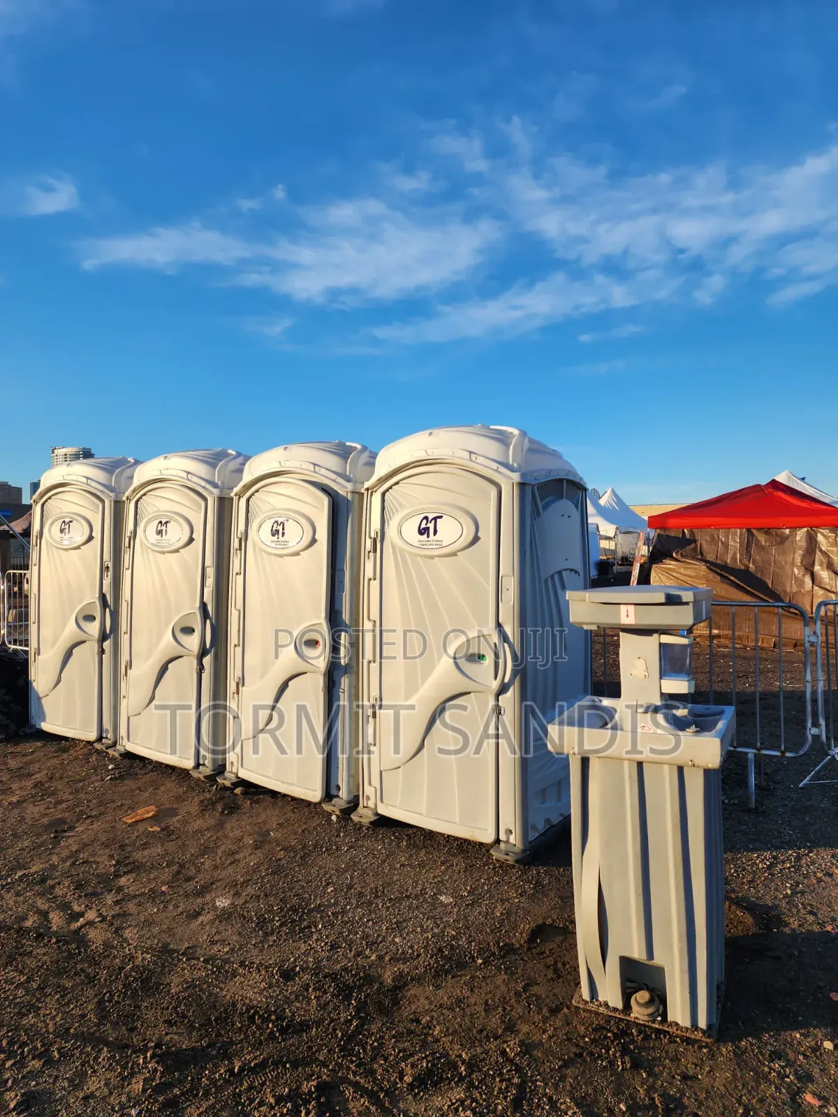 Atuma Mobile Toilet