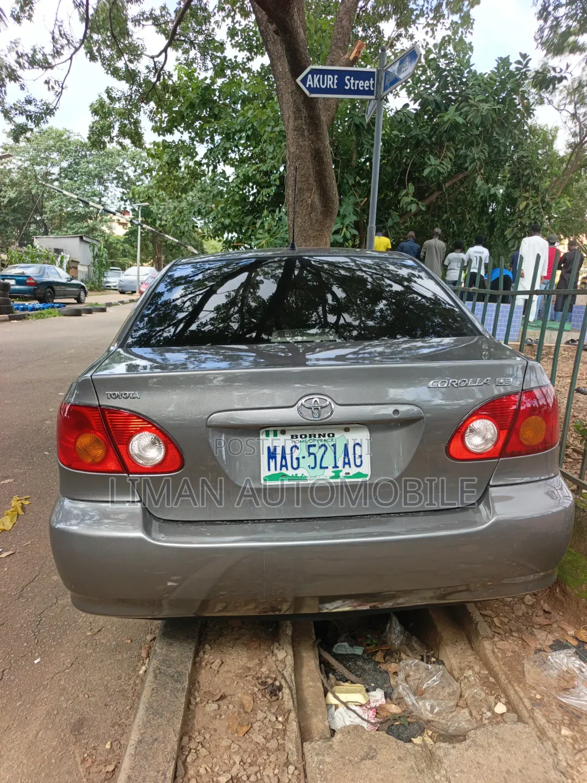 Toyota Corolla LE 2005 Gray