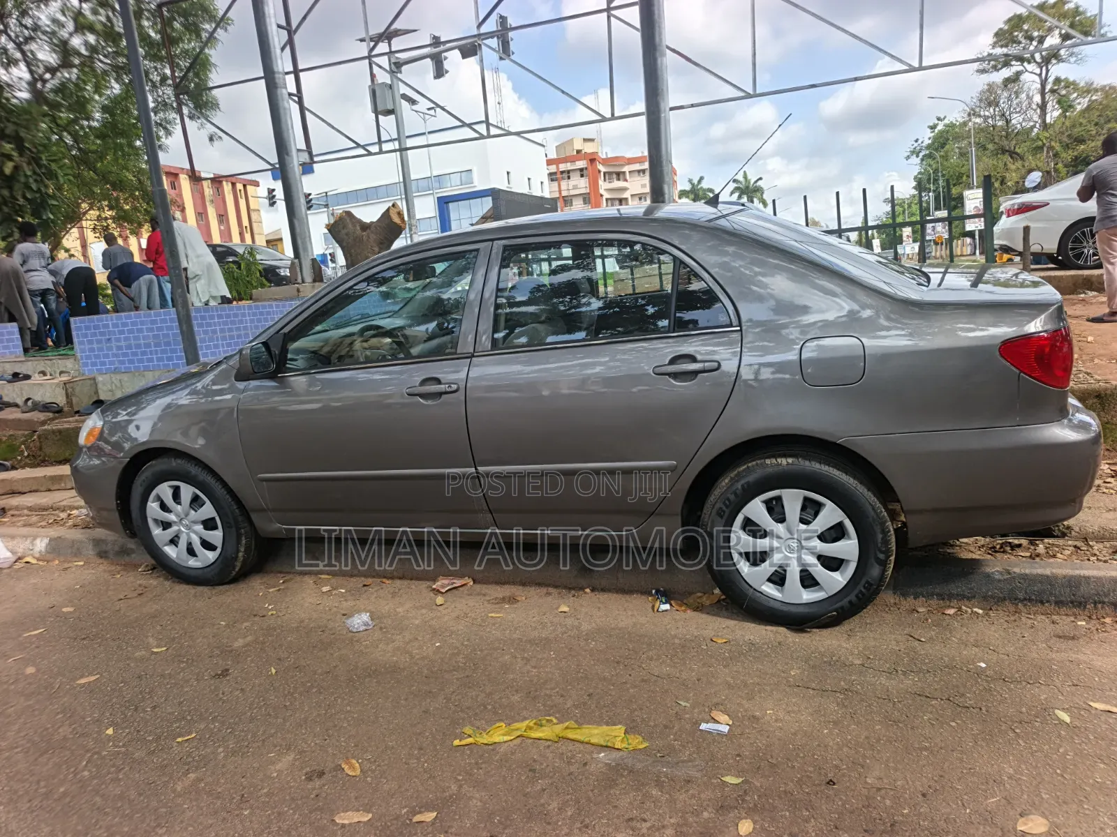 Toyota Corolla LE 2005 Gray