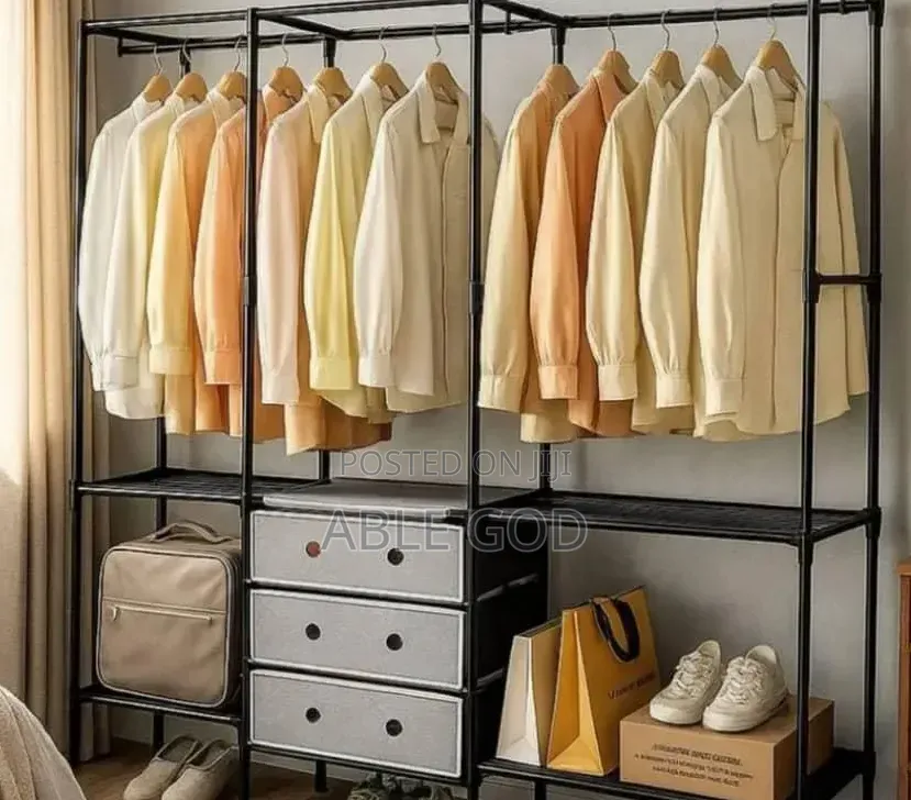 3 Pertition Wardrobe
