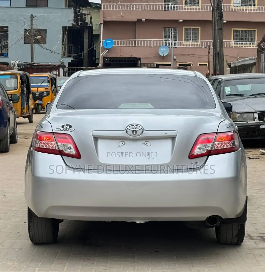 Toyota Camry 2008 Silver