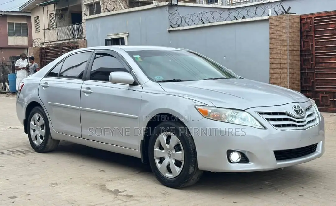 Toyota Camry 2008 Silver