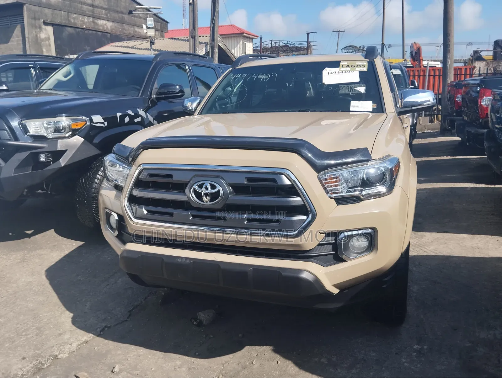 Toyota Tacoma 2017 Gold