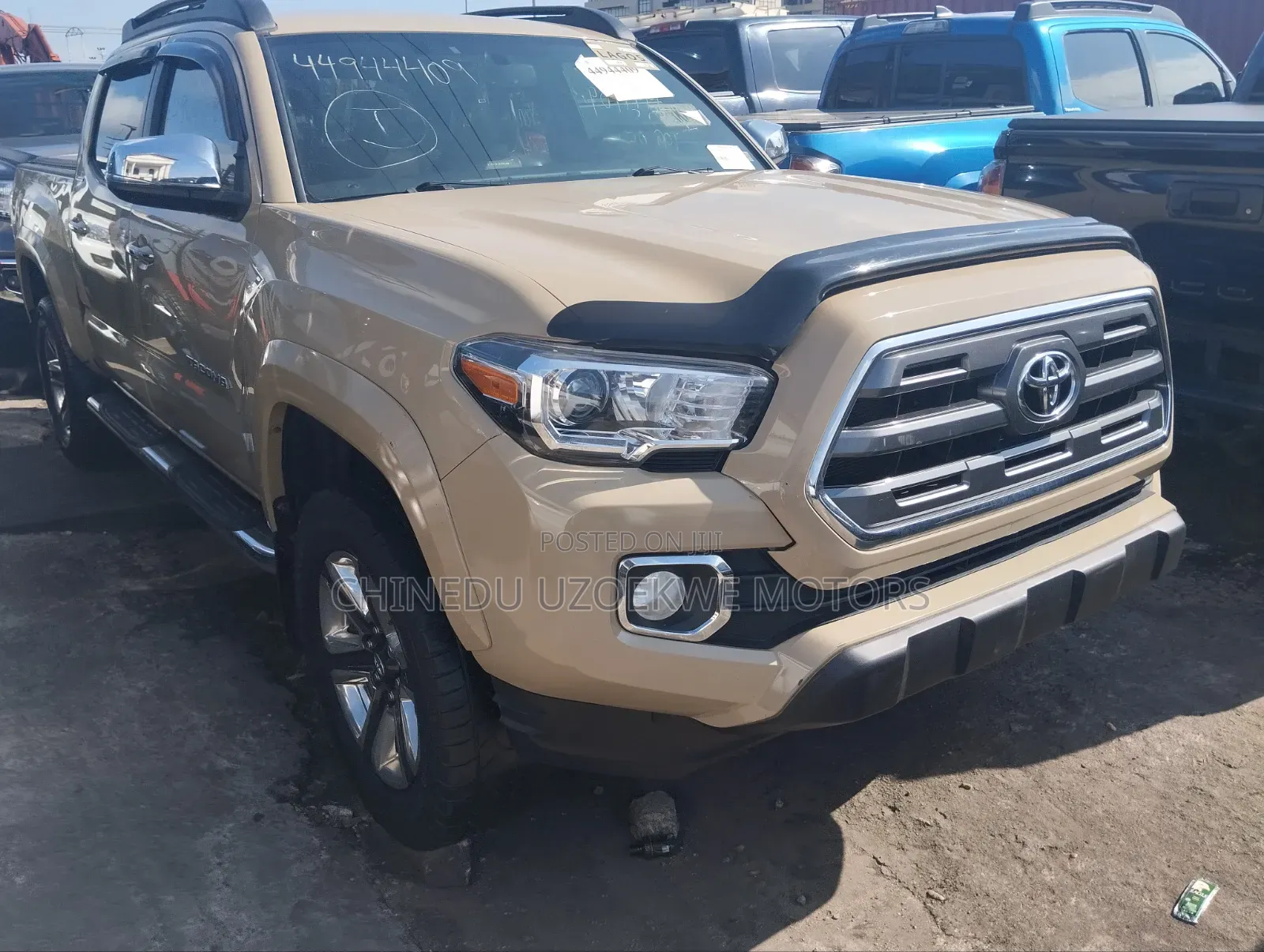 Toyota Tacoma 2017 Gold