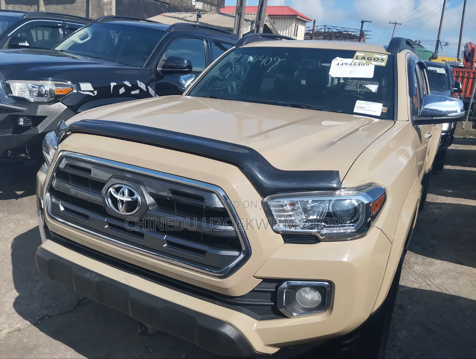 Toyota Tacoma 2017 Gold