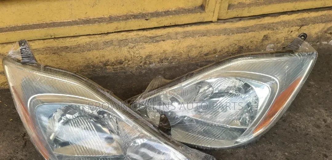 Headlamp Sienna 2003-2005