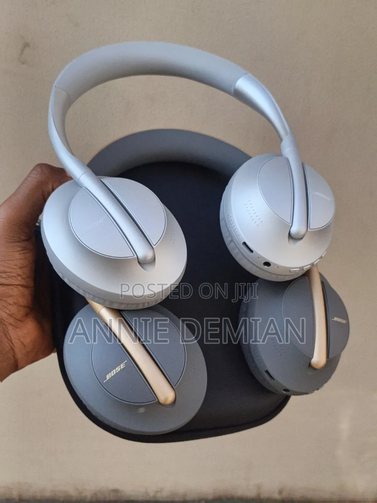 Bose Noise Cancelling Headphones 700 With Case