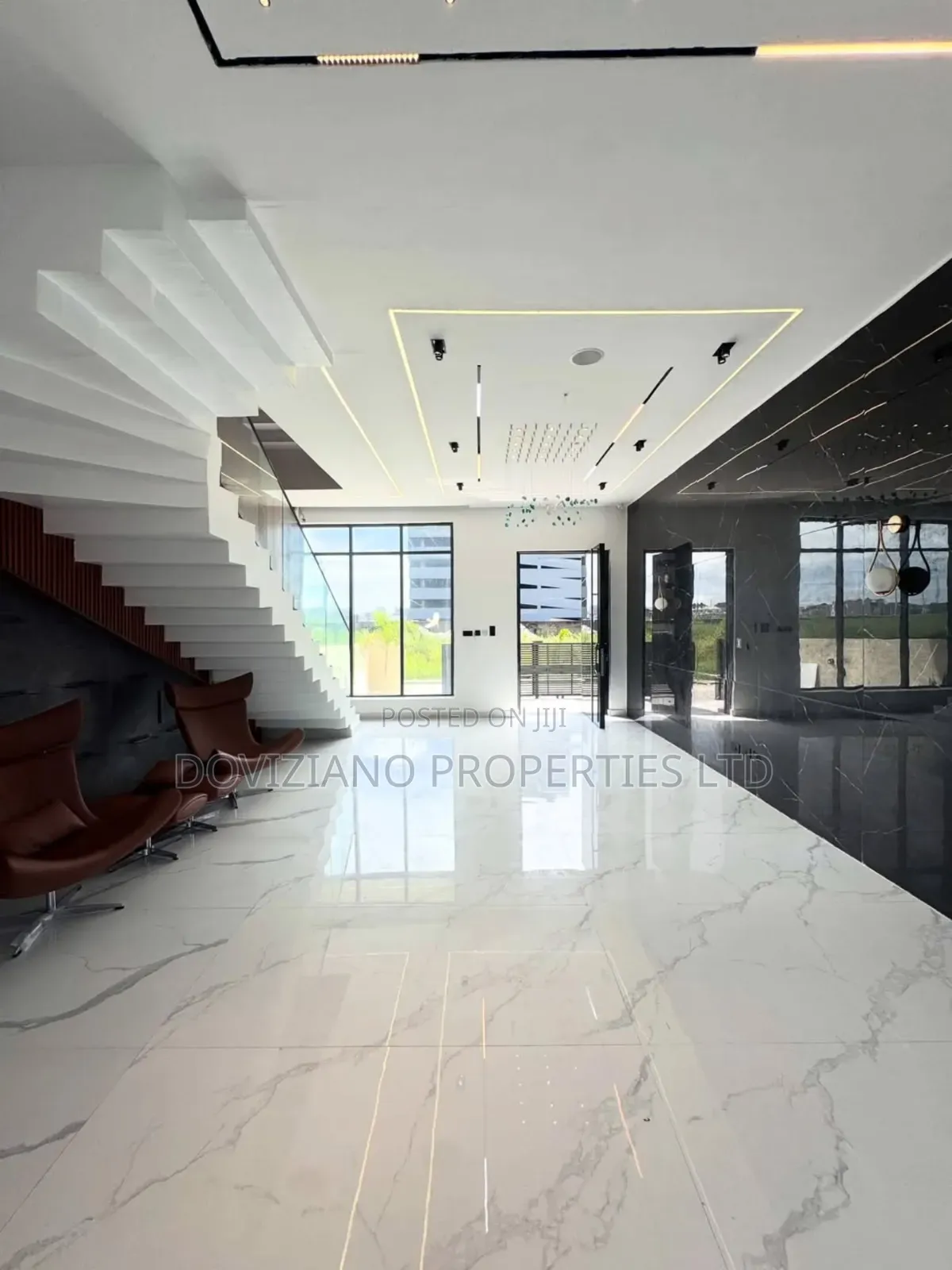 5bdrm Duplex in Lekki Phase 1 for sale