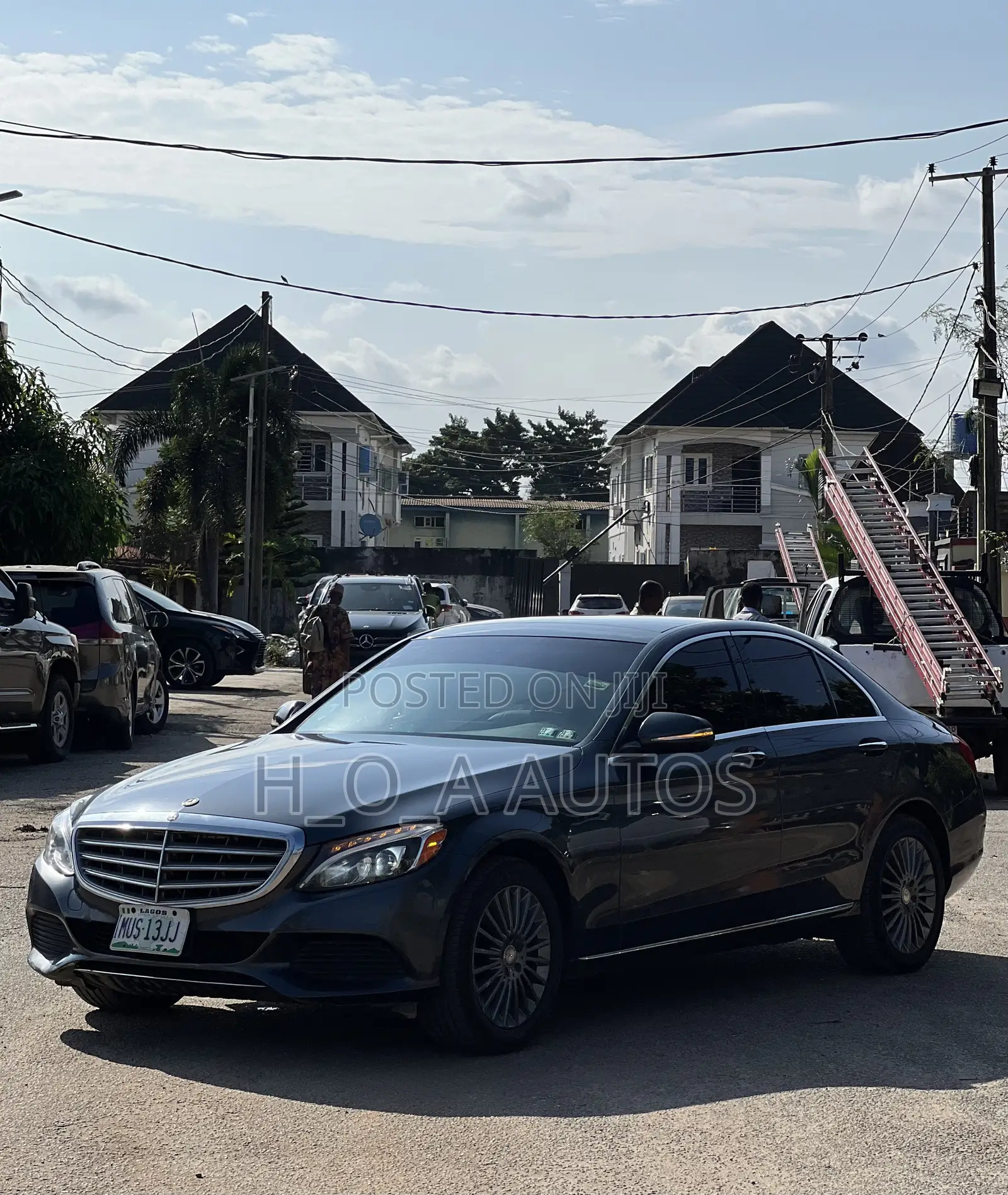 Mercedes-Benz C300 Luxury Sedan RWD (2.0L 4cyl 7A) 2016 Gray