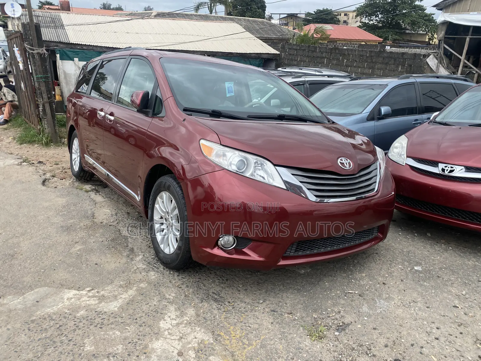 Toyota Sienna XLE 8-Passenger 4dr Minivan (3.5L 6cyl 6A) 2014 Red