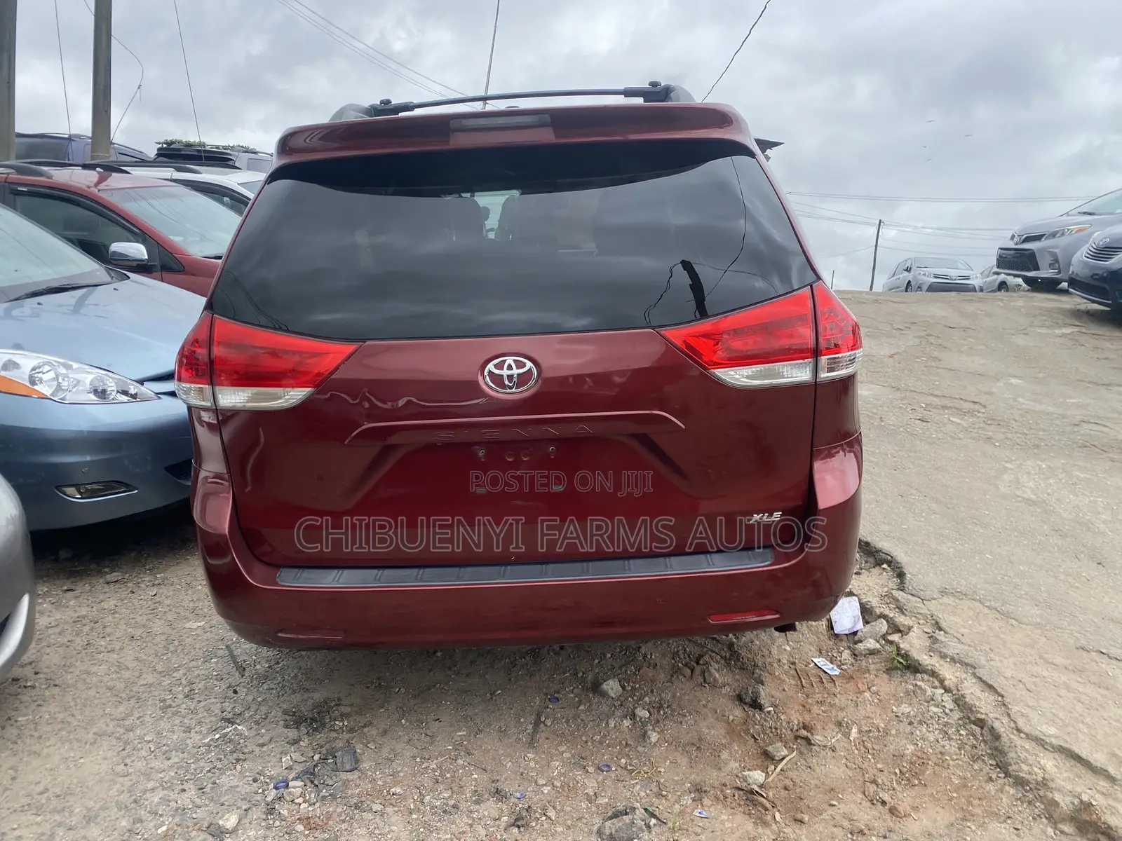 Toyota Sienna XLE 8-Passenger 4dr Minivan (3.5L 6cyl 6A) 2014 Red