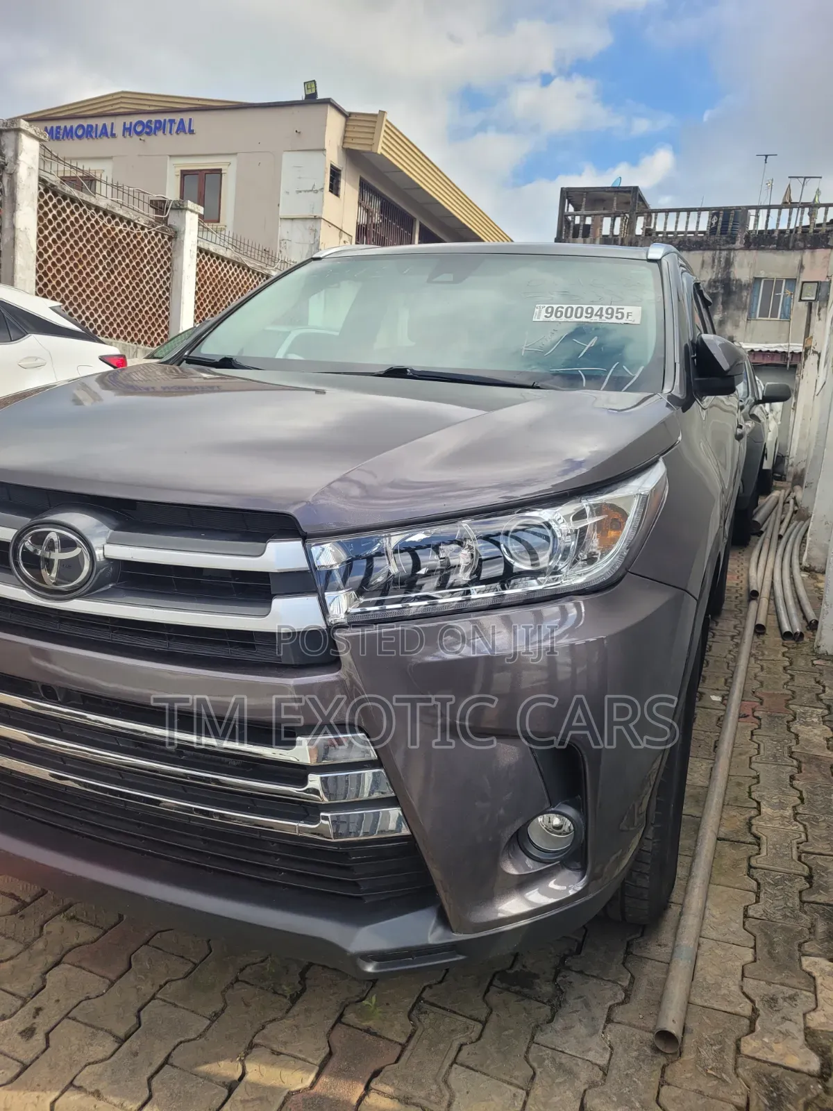 Toyota Highlander XLE 2019 Gray