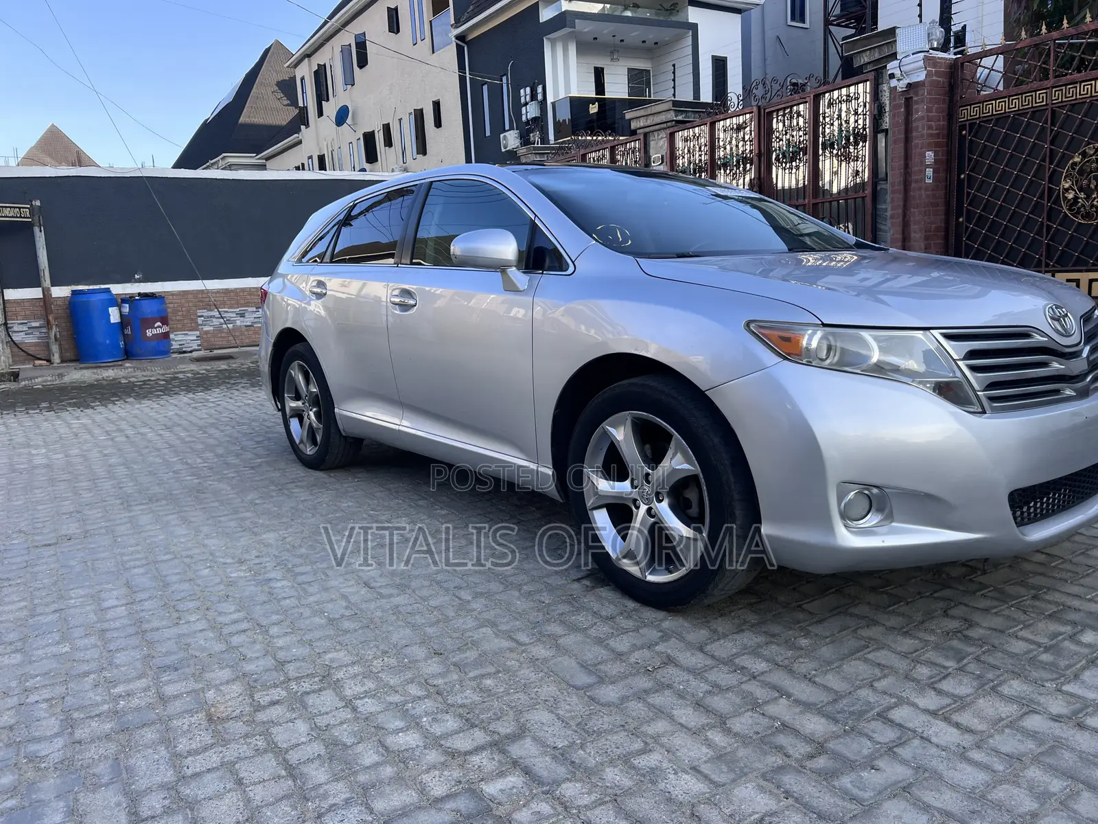 Toyota Venza Limited 2010 Silver