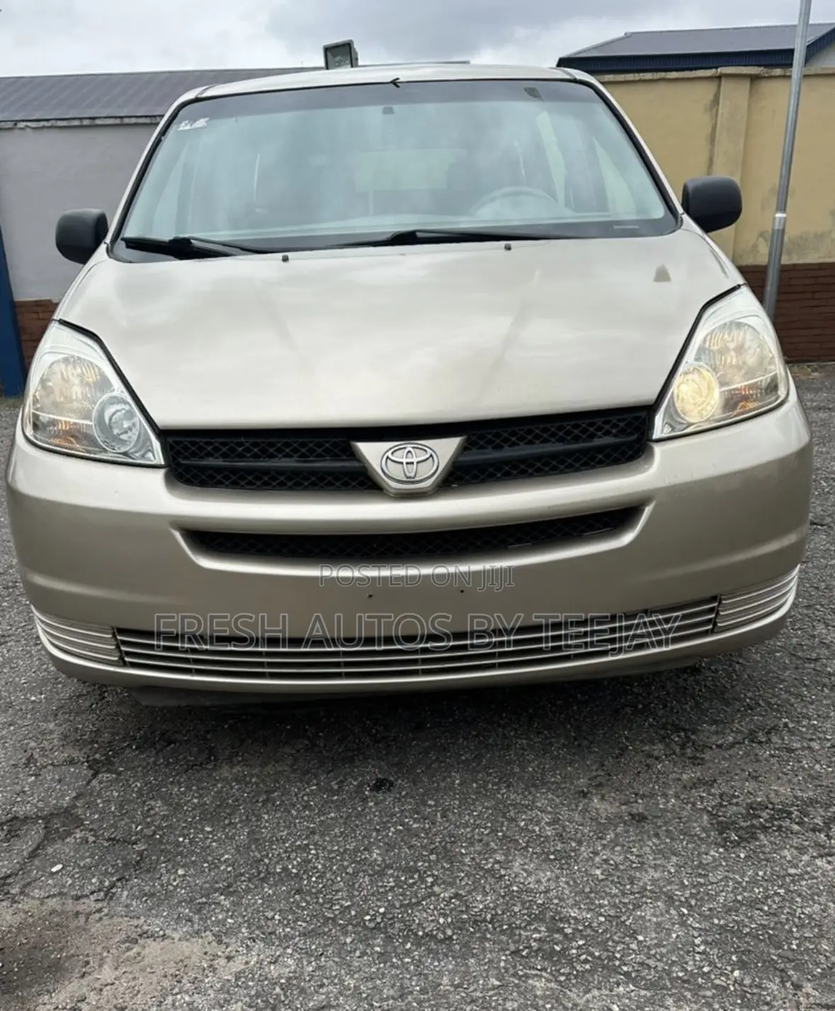Toyota Sienna CE 2005 Gold