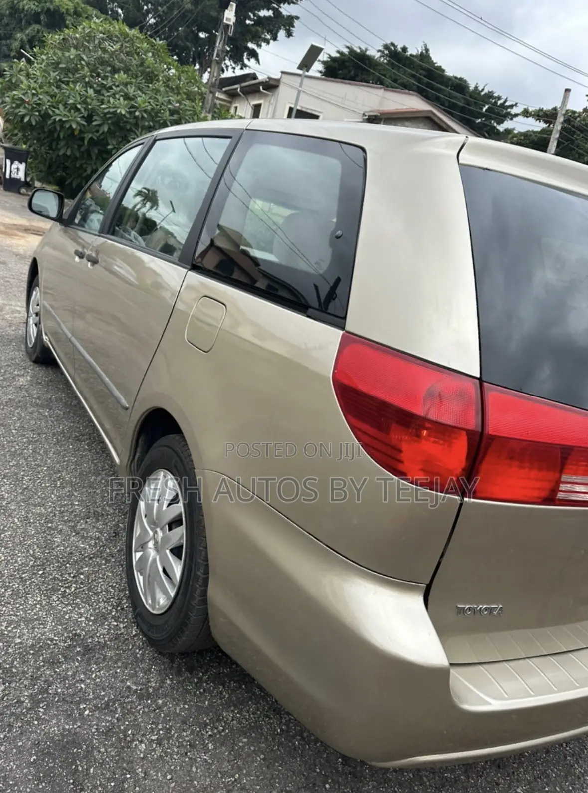 Toyota Sienna CE 2005 Gold