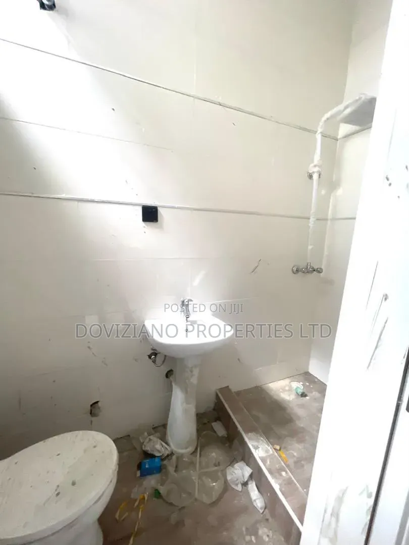 4bdrm Duplex in VGC / Ajah for sale
