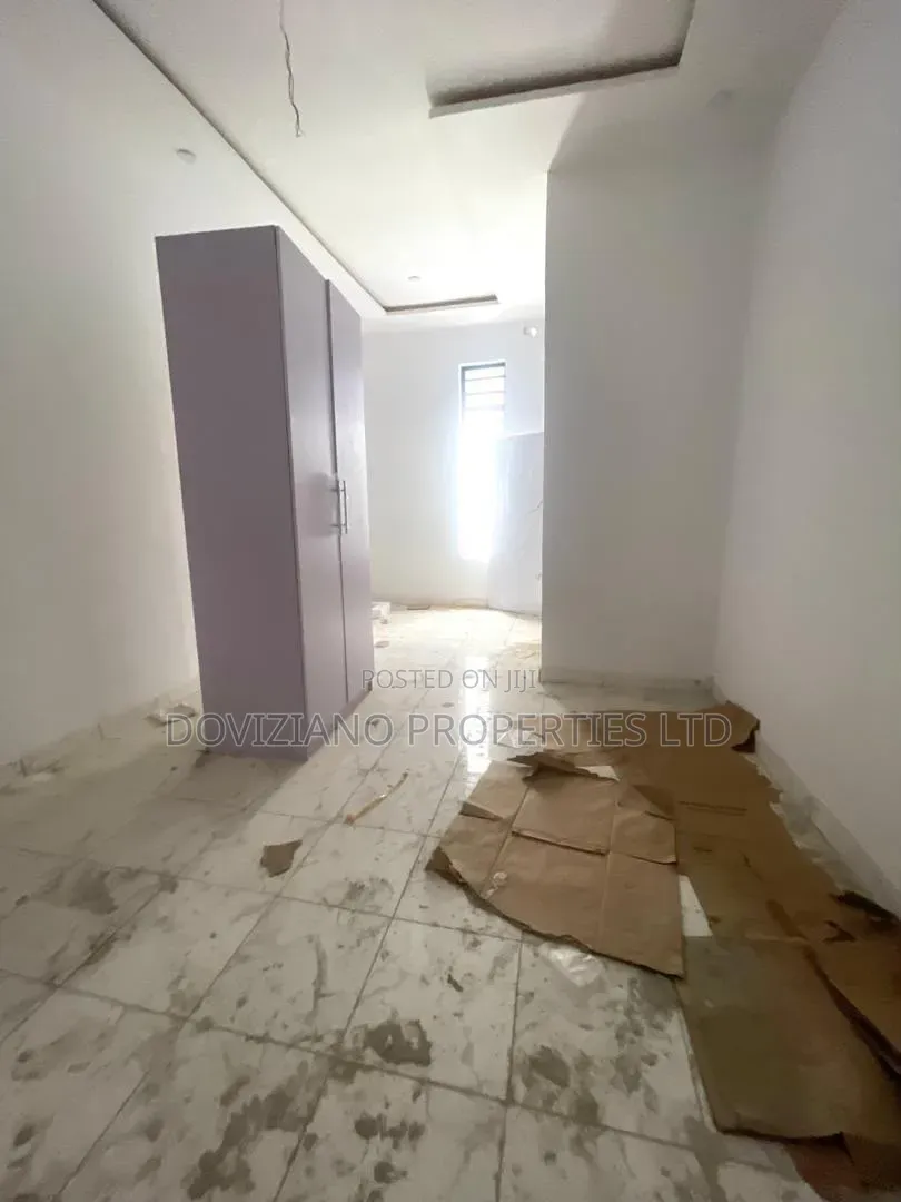 4bdrm Duplex in VGC / Ajah for sale