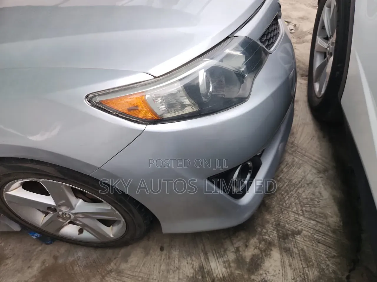 Toyota Camry 2012 Silver