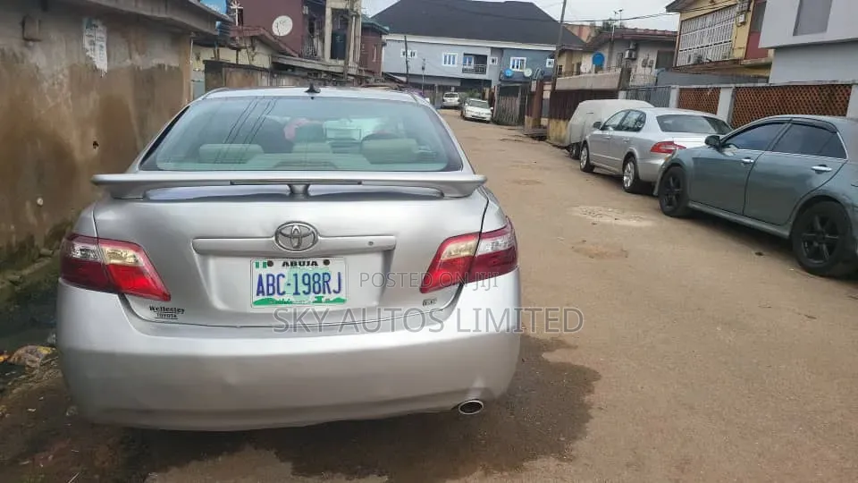 Toyota Camry 2008 Silver