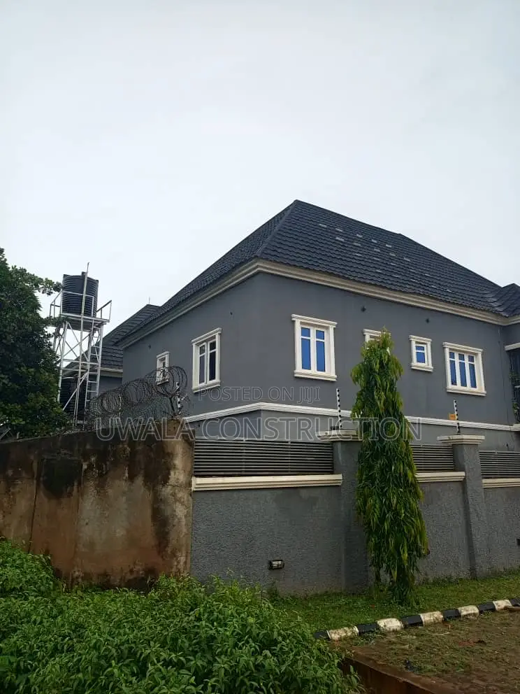 4bdrm Duplex in FHA for sale